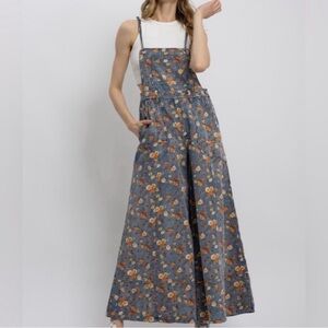 Blue Velvet NWT Garden Gates Floral Overalls Size Large